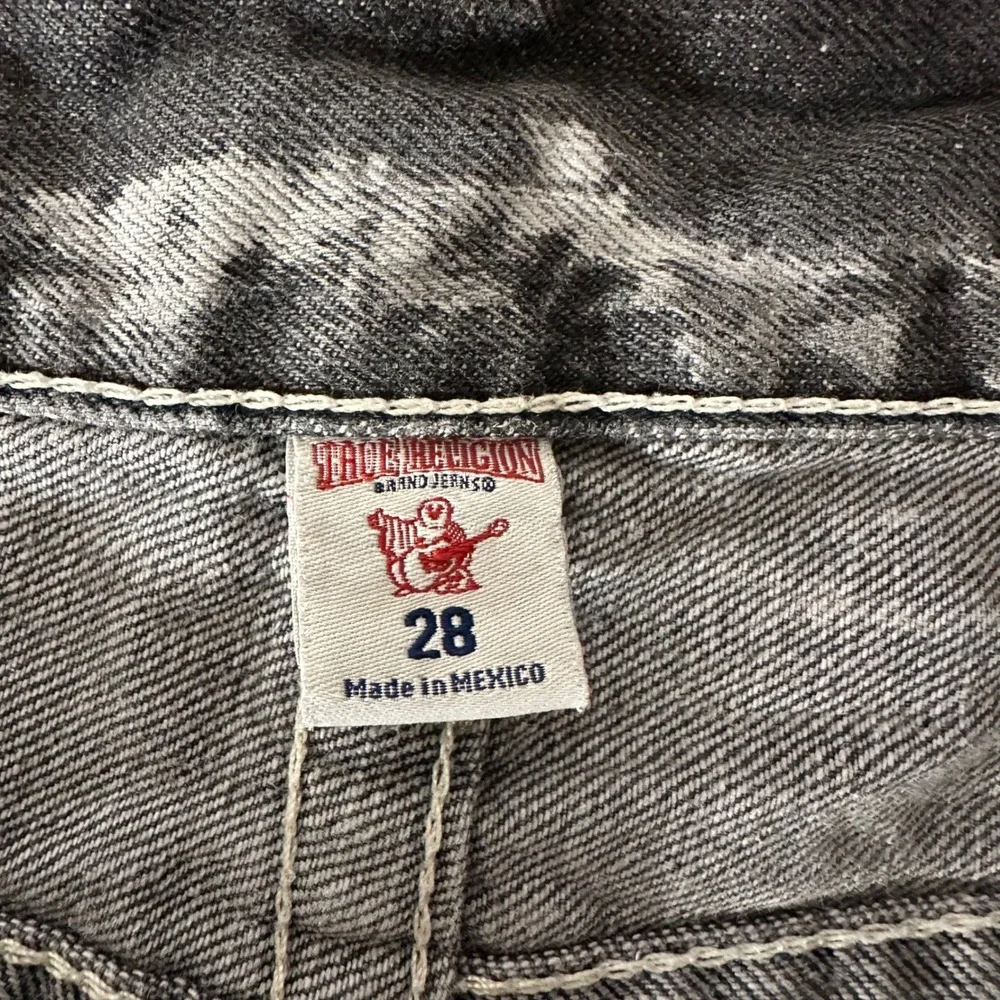 True Religion Straight Leg Flap Pocket Jeans Mens 28 (Fit 30x34) Acid Wash Denim